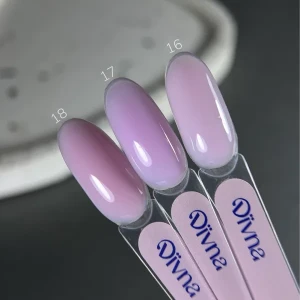 DIVNA Skilful Base 17 baza hybrydowa 30 ml