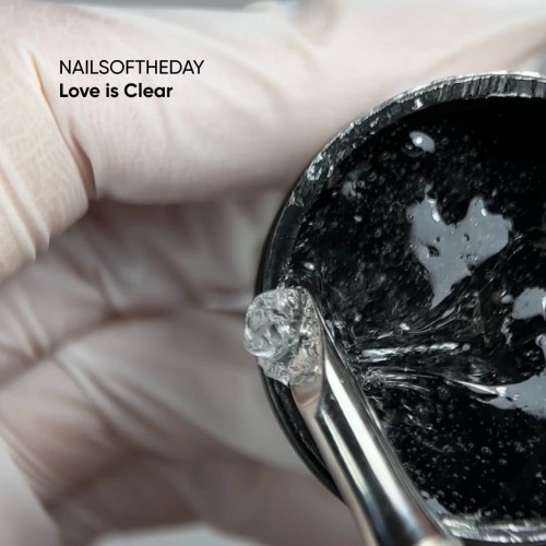 NAILSOFTHEDAY Love is Clear 4
