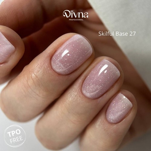 DIVNA Skilful Base 27 baza hybrydowa 13 ml 4