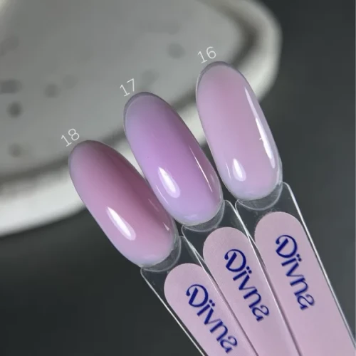 DIVNA Skilful Base 18 baza hybrydowa 13 ml 2