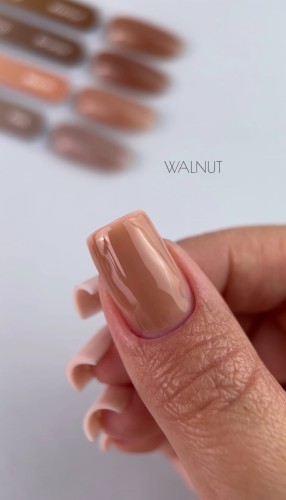 TOUCH Cover top Walnut - kryjący top hybrydowy o ciepłym, orzechowo-brązowym odcieniu, 13 ml