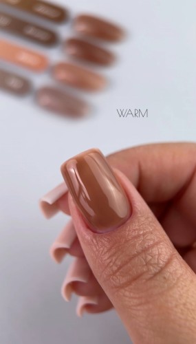 TOUCH Cover top Warm - kryjący top hybrydowy o delikatnym, ciepłym beżowym odcieniu, 13 ml