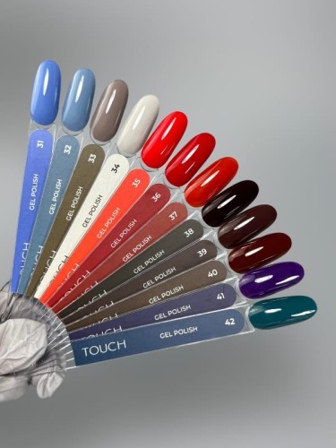 TOUCH Deep Pigment Gel Polish 35 – klasyczny czerwony lakier hybrydowy, 9 ml