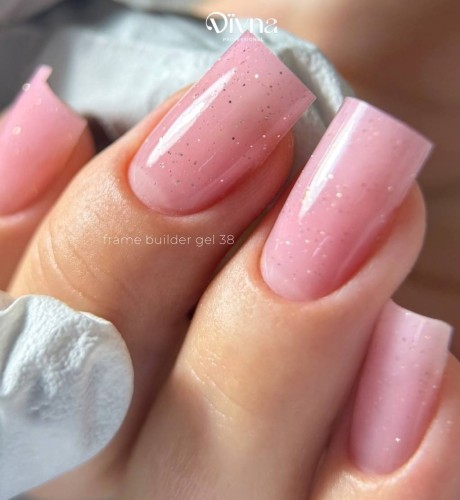 Manicure candy pink glitter żel DIVNA 38 – lśniące różowe paznokcie