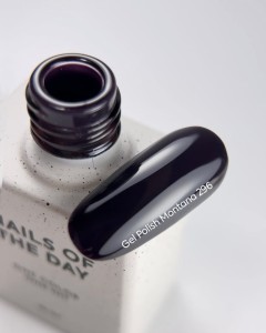 NAILSOFTHEDAY Montana Gel Polish - bardzo ciemny śliwkowy lakier hybrydowy, 10 ml