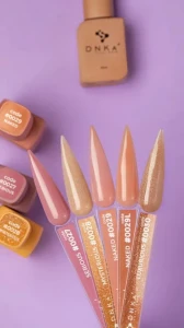 DNKa RUBBER BASE FRENCH NEW
FORMULA  (cover), 12 ml #0030
Luxurious