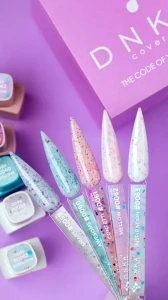 DNKa RUBBER BASE FRENCH NEW FORMULA (cover), 12 ml #0061 Confetti