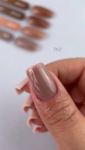 TOUCH Cover top Tint - kryjący top hybrydowy o subtelnym, chłodnym taupe odcieniu z nutą fioletu, 7 ml