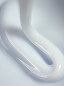 TOUCH Cover base 01 - biała baza hybrydowa, 13 ml
