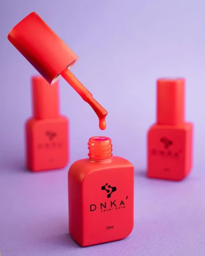 DNKa RUBBER BASE FRENCH (cover), 12 ml #0077 Wild Berry