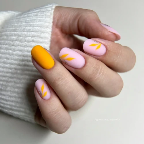 YOSHI Lakier Hybrydowy UV LED Soleil sur Scene 6 ml – 241