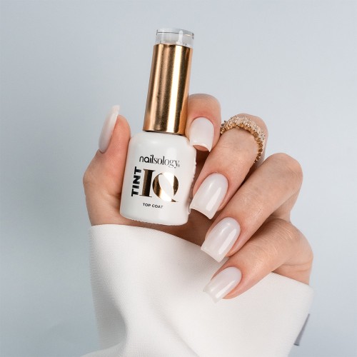 Clavier Nailsology TintIQ Top Coat TT05 Milky Mamma lakier nawierzchniowy do eleganckiego wykończenia
