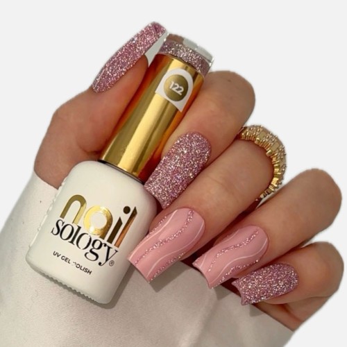 Clavier Nailsology Lakier Hybrydowy brokatowy z efektem flash Princess Pink 122, efekt lśniącej tafli
