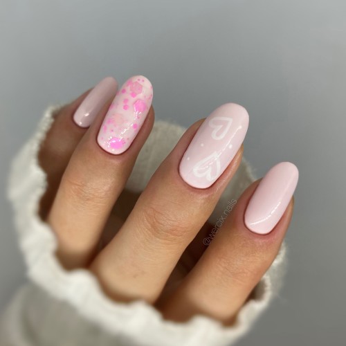 Clavier Nailsology Lakier hybrydowy do paznokci Strawberry Milk 038 dla trwałego manicure