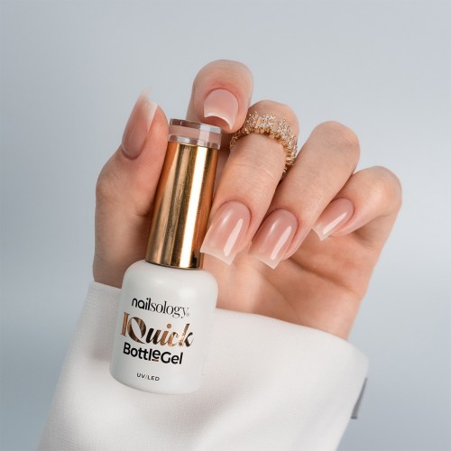Clavier - Nailsology Żel budujący do paznokci w butelce, IQuick Bottle Gel, Bikini Body BB04, 8ml