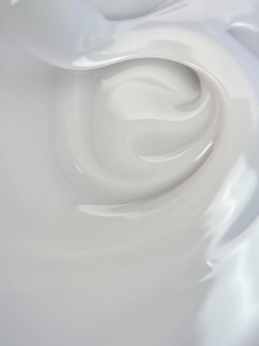 TOUCH Cover base Silk - mleczno-białą kryjąca baza hybrydowa, 30 ml (SALE)
