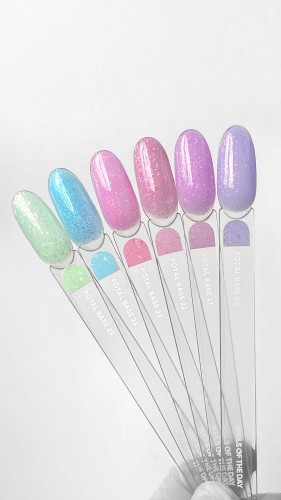 NAILSOFTHEDAY Potal base 20 – jasno-liliowa baza z holograficznymi płatkami, 10 ml 3